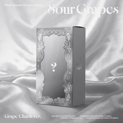 NiziU - 1ST MINI ALBUM [Sour Grapes] Grape Charm Ver. + POB