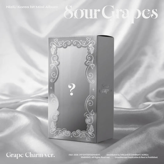NiziU - 1ST MINI ALBUM [Sour Grapes] Grape Charm Ver. + POB